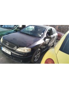 opel astra g berlina del año 2004