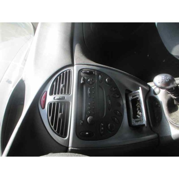 citroën c5 berlina del año 2004