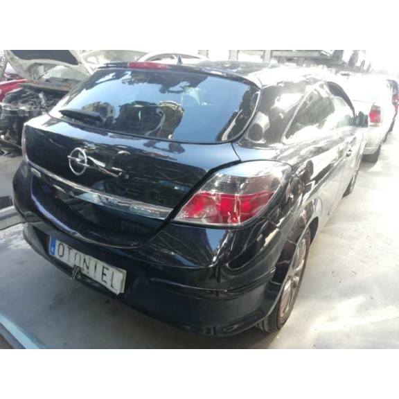 opel astra gtc del año 2011