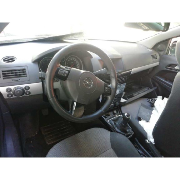 opel astra gtc del año 2011