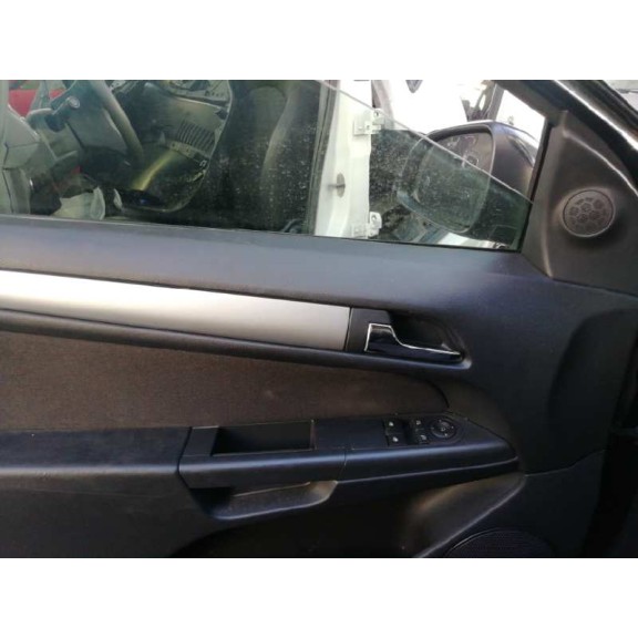 opel astra gtc del año 2011