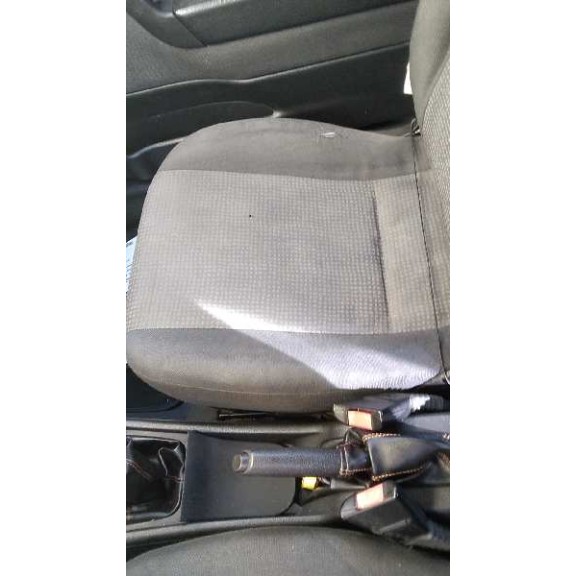 opel astra g berlina del año 2004