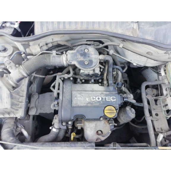 opel corsa c del año 2001