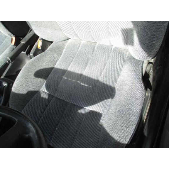 volkswagen passat (321/23/27/31) del año 1990