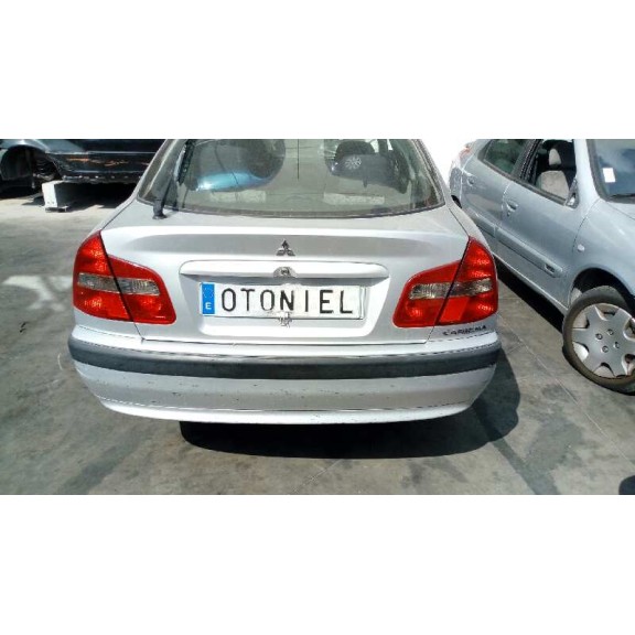 mitsubishi carisma berlina 5 (da0) del año 2002