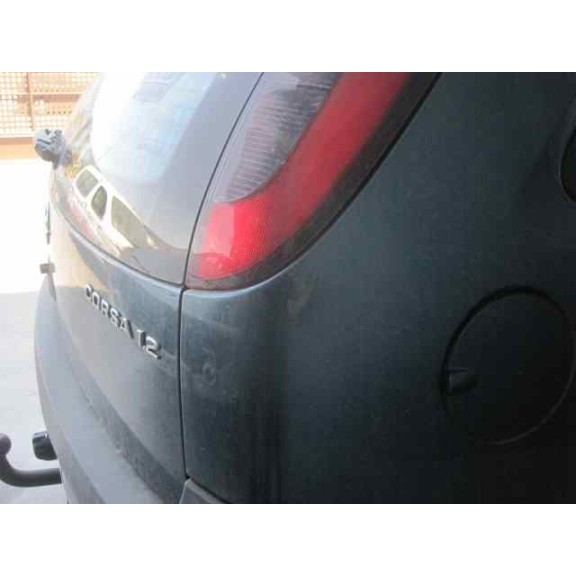 opel corsa c del año 2001