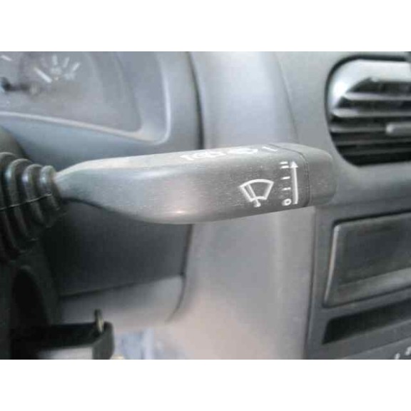 opel corsa c del año 2001