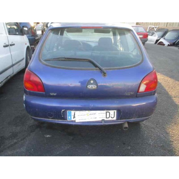 ford fiesta berlina del año 1997