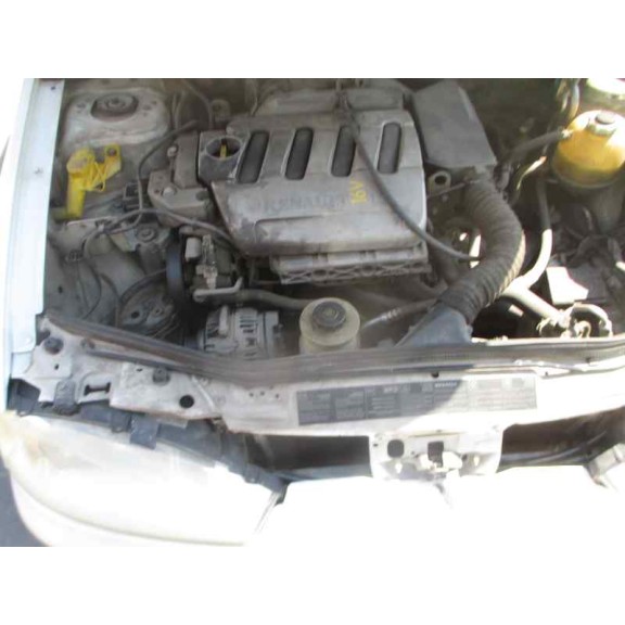renault megane i fase 2 berlina (ba0) del año 2001