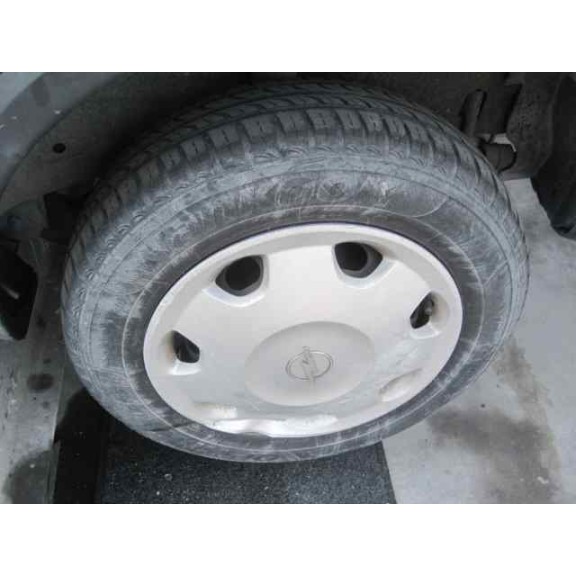 opel corsa c del año 2001