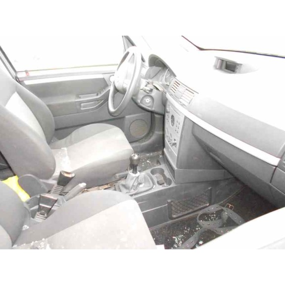 opel meriva del año 2004