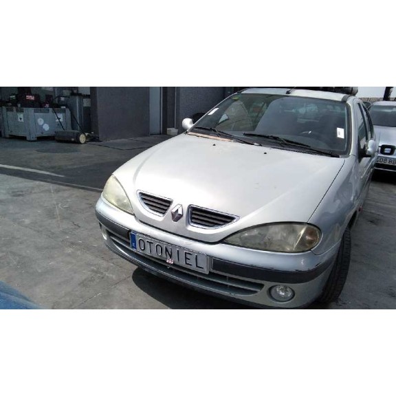 renault megane i fase 2 berlina (ba0) del año 2000