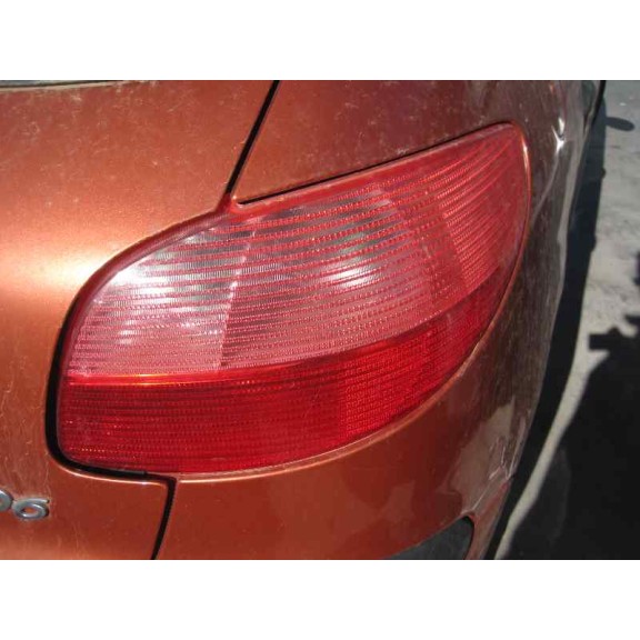 peugeot 206 berlina del año 2001