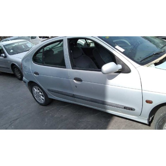 renault megane i fase 2 berlina (ba0) del año 2000