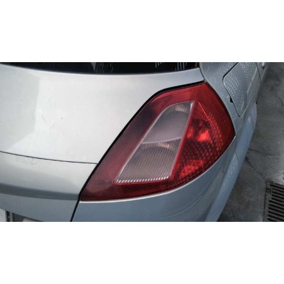 renault megane ii berlina 5p del año 2004