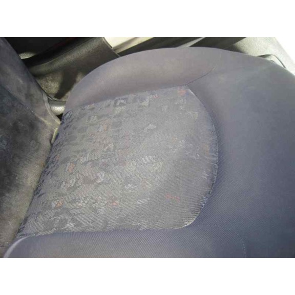 peugeot 206 berlina del año 2001