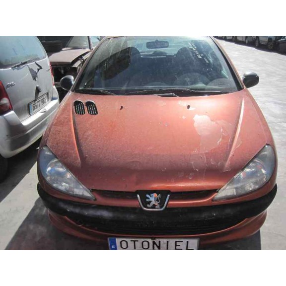 peugeot 206 berlina del año 2001