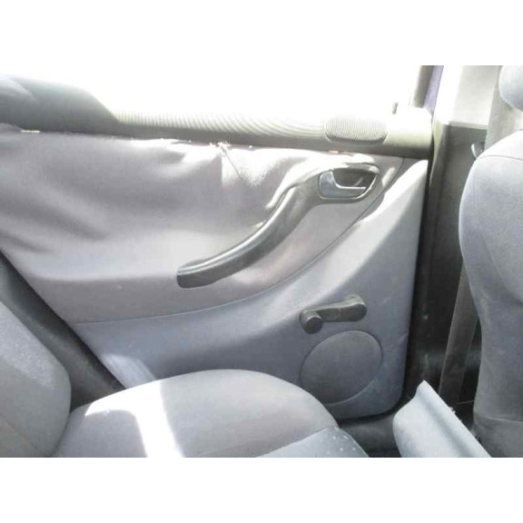 seat toledo (1m2) del año 2001