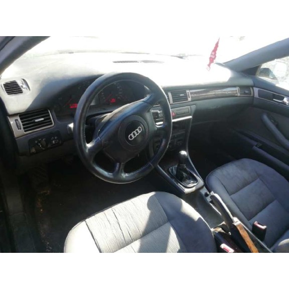 audi a6 berlina (4b2) del año 2000