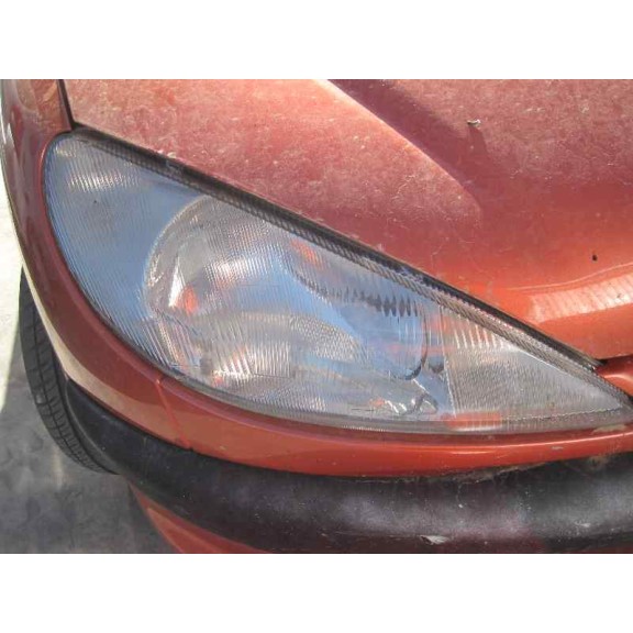 peugeot 206 berlina del año 2001