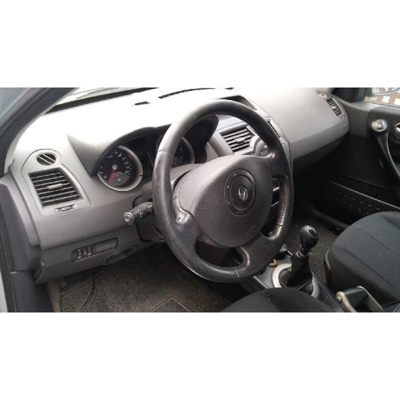 renault megane ii berlina 5p del año 2004