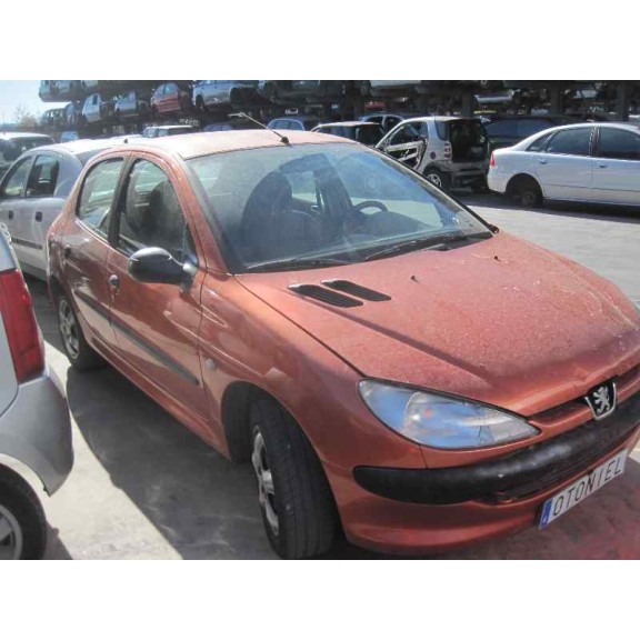 peugeot 206 berlina del año 2001