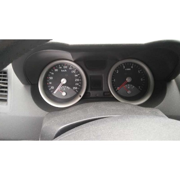 renault megane ii berlina 5p del año 2004