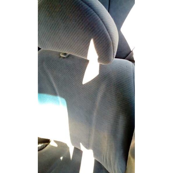 hyundai lantra berlina (rd) del año 2000