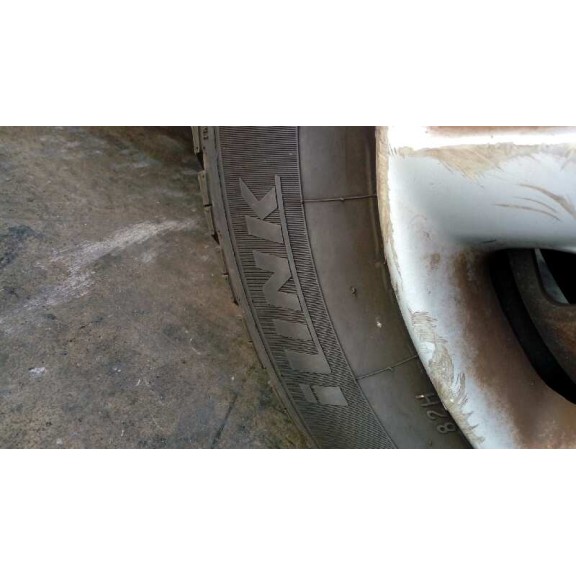 hyundai lantra berlina (rd) del año 2000