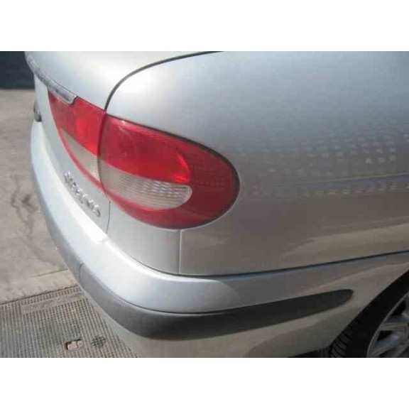 renault megane i fase 2 classic (la..) del año 2000