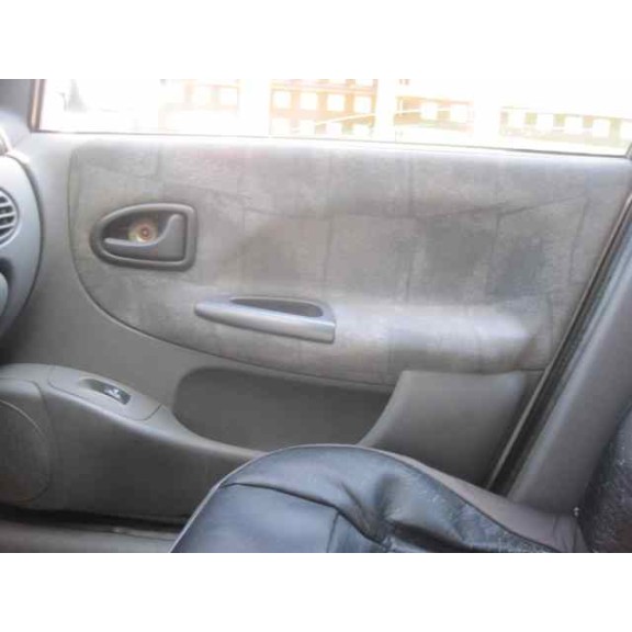 renault megane i fase 2 classic (la..) del año 2000