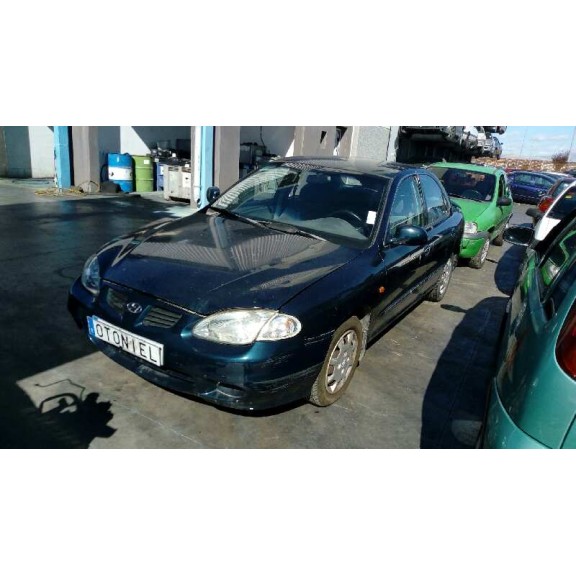 hyundai lantra berlina (rd) del año 2000