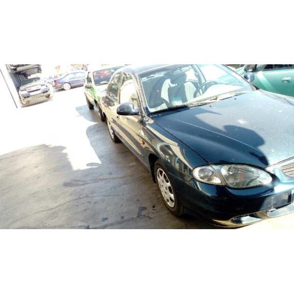 hyundai lantra berlina (rd) del año 2000