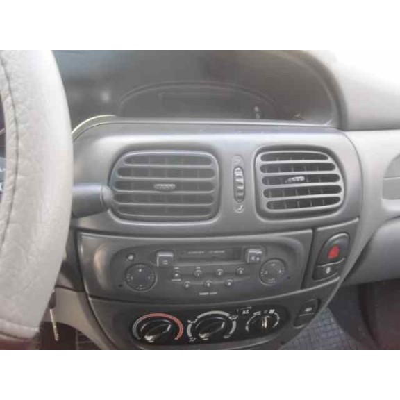 renault megane i fase 2 classic (la..) del año 2000