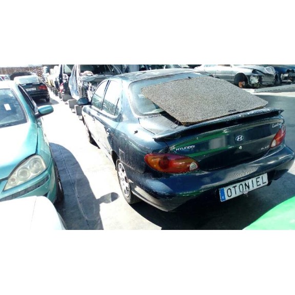 hyundai lantra berlina (rd) del año 2000