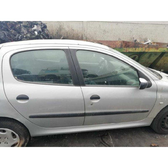 peugeot 206 berlina del año 1999