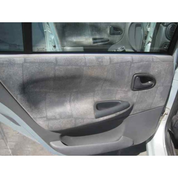 renault megane i fase 2 classic (la..) del año 2000