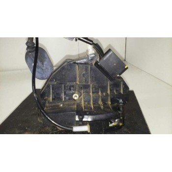 CERRADURA PUERTA DELANTERA DERECHA 4 PINS