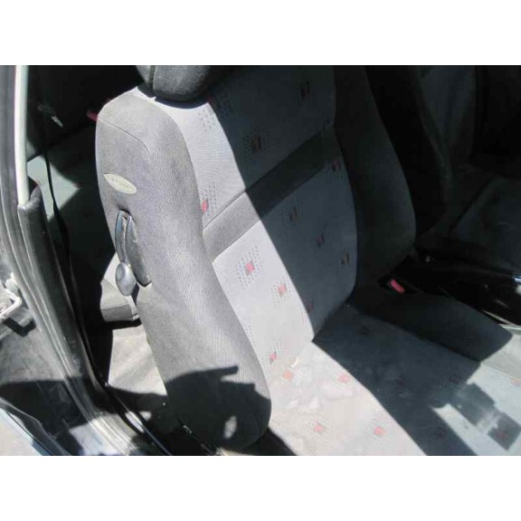 seat cordoba berlina (6k2) del año 2001