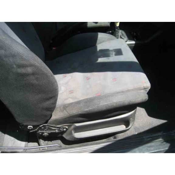 seat cordoba berlina (6k2) del año 2001