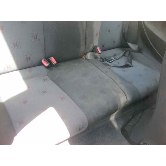 seat cordoba berlina (6k2) del año 2001