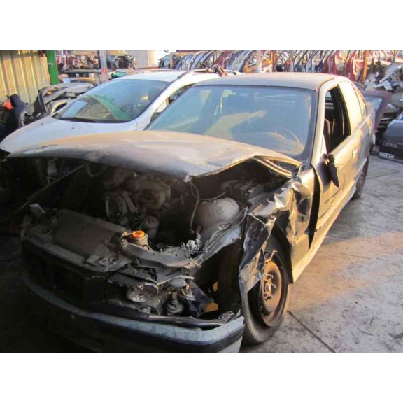 bmw serie 3 berlina (e36) del año 1993