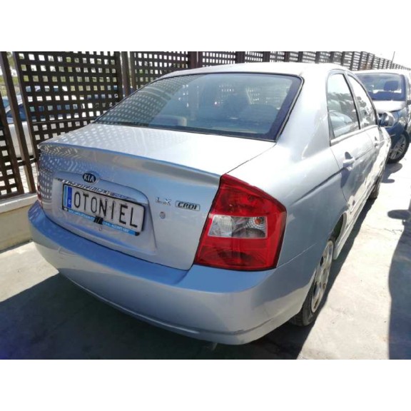kia cerato del año 2004