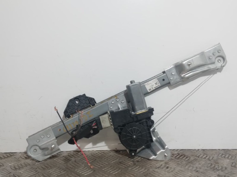 Recambio de elevalunas delantero izquierdo para dacia sandero 0.9 tce cat referencia OEM IAM 807211440R ELÉCTRICO 