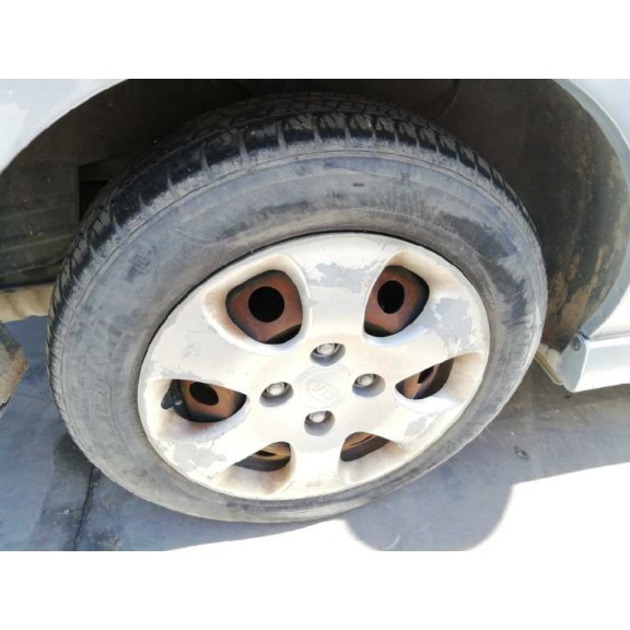 kia cerato del año 2004