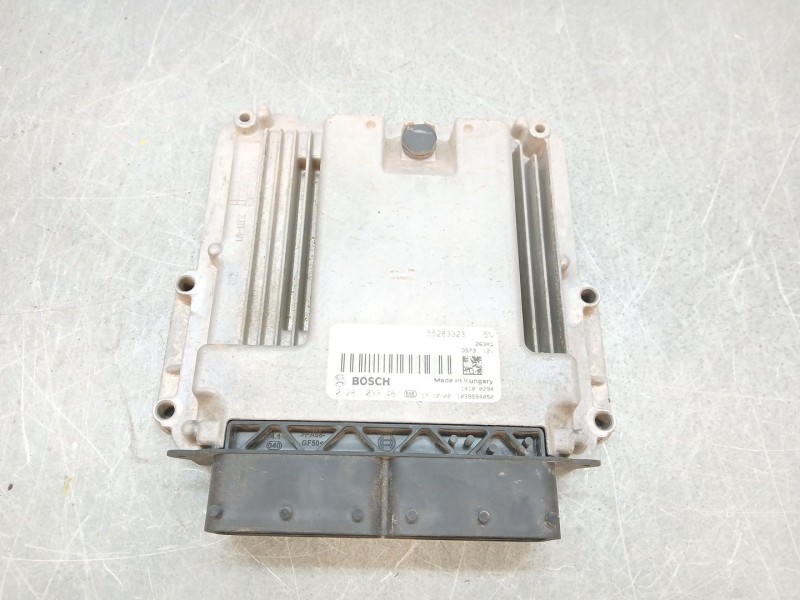 Recambio de centralita motor uce para opel combo d edition l1h1 referencia OEM IAM 55283323 0281033461 