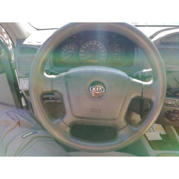 kia cerato del año 2004