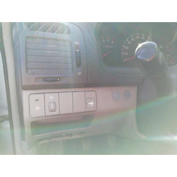 kia cerato del año 2004