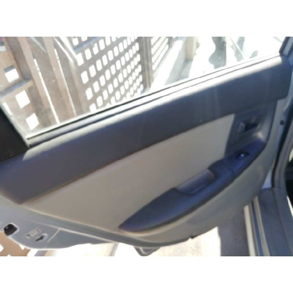 kia cerato del año 2004