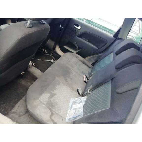 ford fiesta (cbk) del año 2003